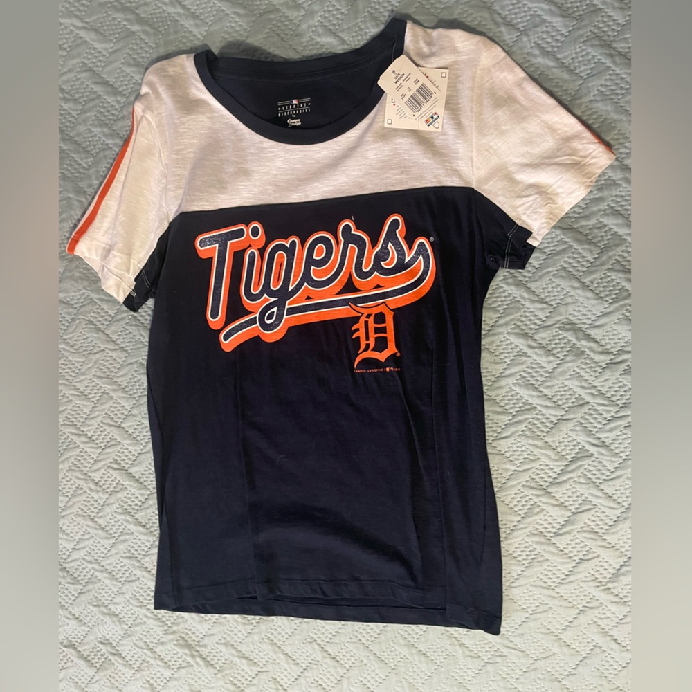 NWT Detroit Tigers Short Sleeve Tee - Med